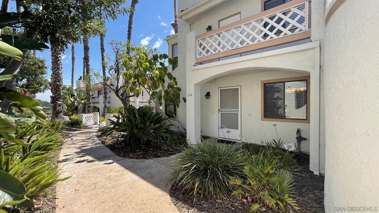 Condo sold in Penasquitos Casablanca Condominium. San Diego, CA 92129 - representing seller