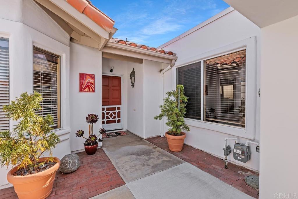 Ocean Hills Country Clube, Oceanside, CA 92056 condo sold - representing buyer